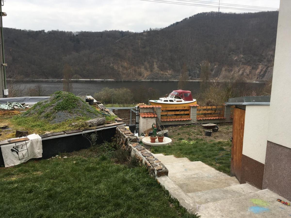 Ferienwohnung Na Vyhlidce Vrané nad Vltavou Exterior foto