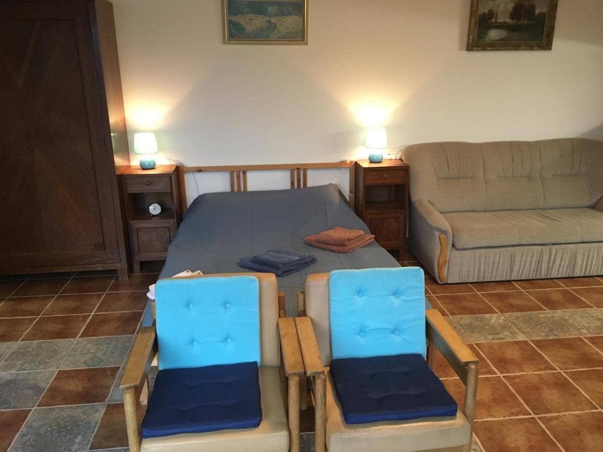 Ferienwohnung Na Vyhlidce Vrané nad Vltavou Exterior foto