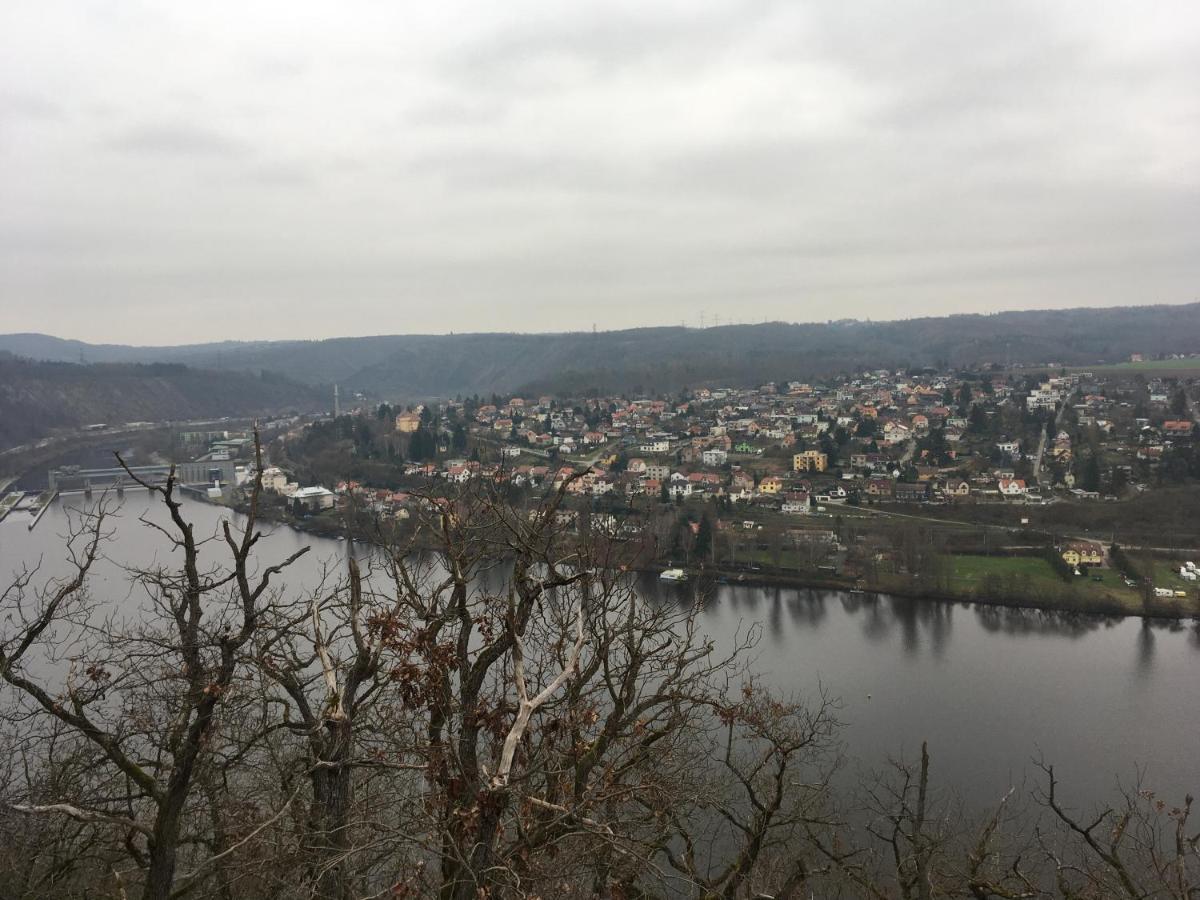 Ferienwohnung Na Vyhlidce Vrané nad Vltavou Exterior foto